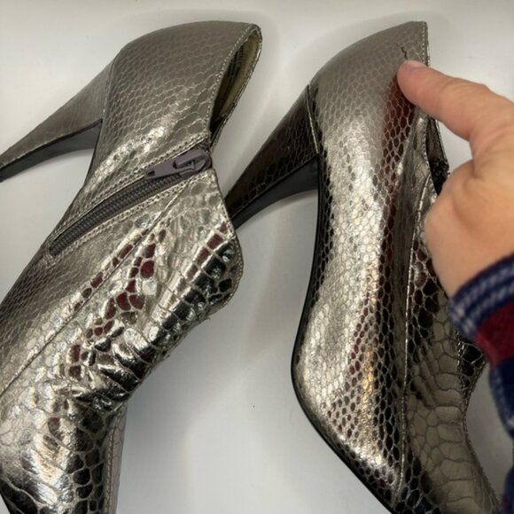 Sam Edelman Whitely Spike Silver Patent Leather Faux Snake Skin Heel Whimsical 8 - Picture 6 of 9